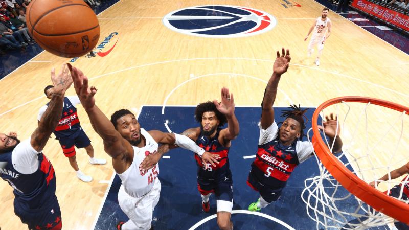 篮球火箭球员赛季得分持续增长