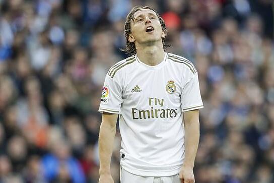 里夫斯状态不佳，半场得到8分，投篮命中率仅为20%